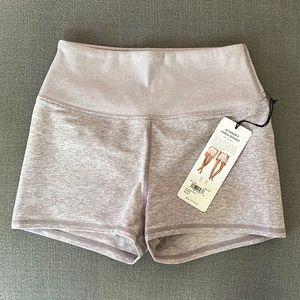 Alo alosoft aura short -women’s medium